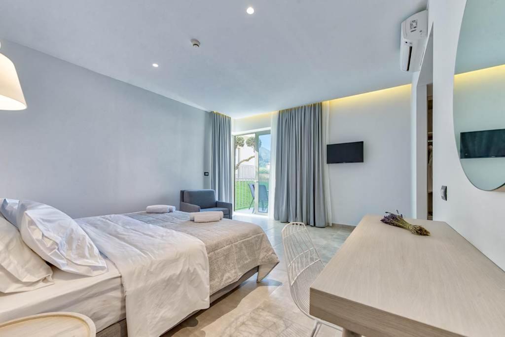 Semes Otel Argassi Dış mekan fotoğraf